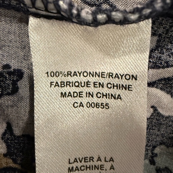 Reitmans Dark Blue Floral Blouse - Picture 12 of 12